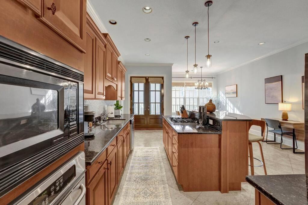 Luxury Home With Outdoor Patio And Game Room Memphis Eksteriør bilde